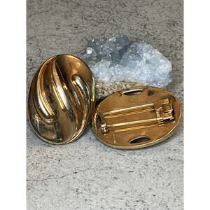 Vintage SET of Crown Trifari fur clips goldtone art deco